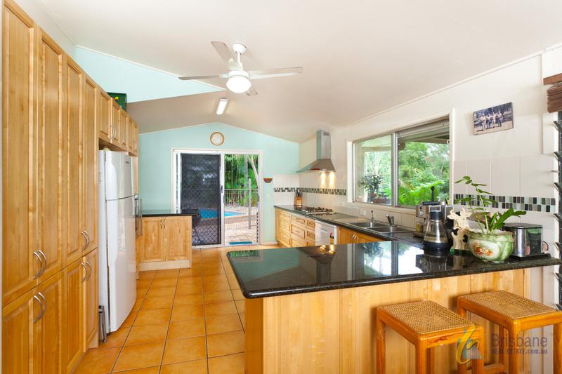 This property is not currently for sale or rent on https://brisbanerealestate.com.au