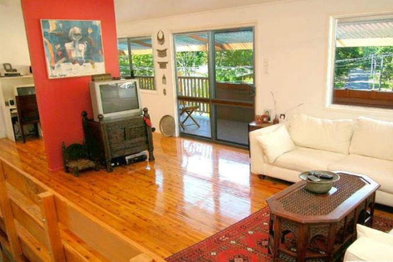 This property is not currently for sale or rent on https://brisbanerealestate.com.au