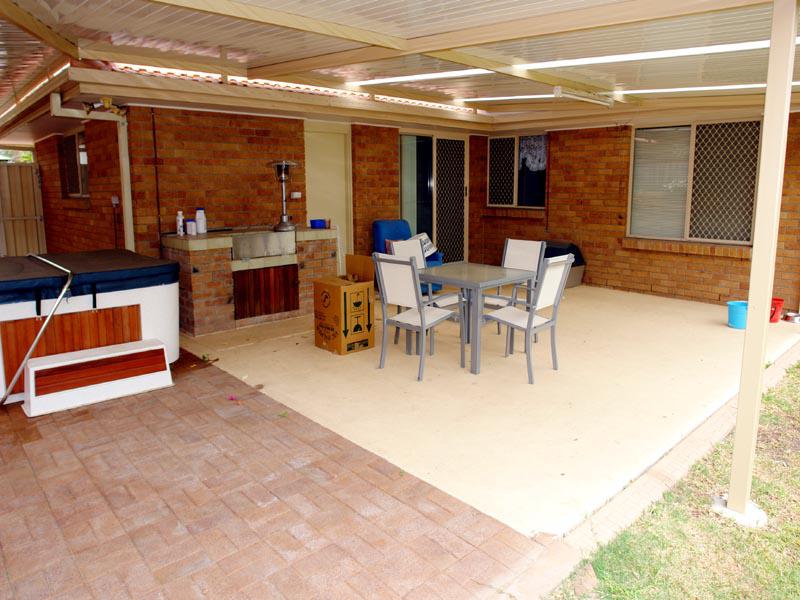 27 Brushtail Cr,  Doolandella
