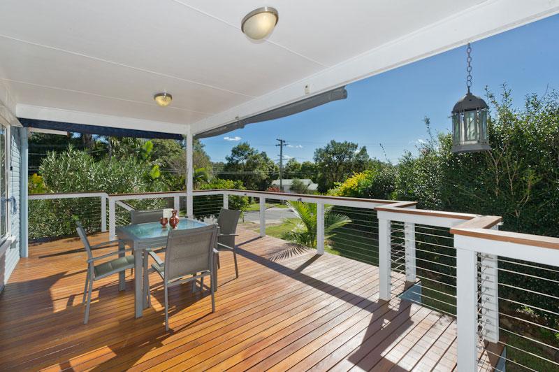 7 Lowanna Street