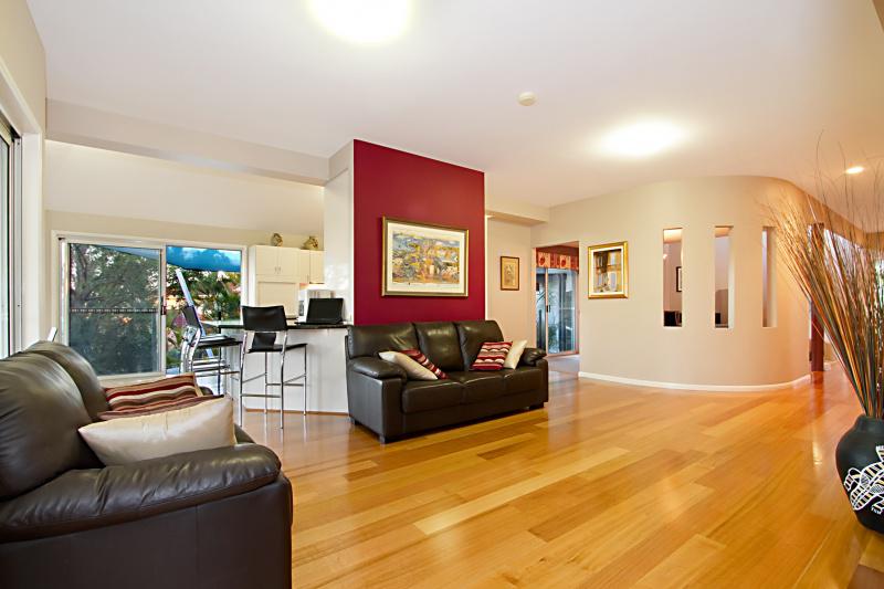 This property is not currently for sale or rent on https://brisbanerealestate.com.au
