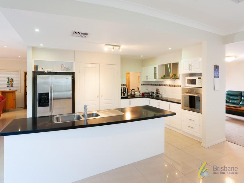 This property is not currently for sale or rent on https://brisbanerealestate.com.au