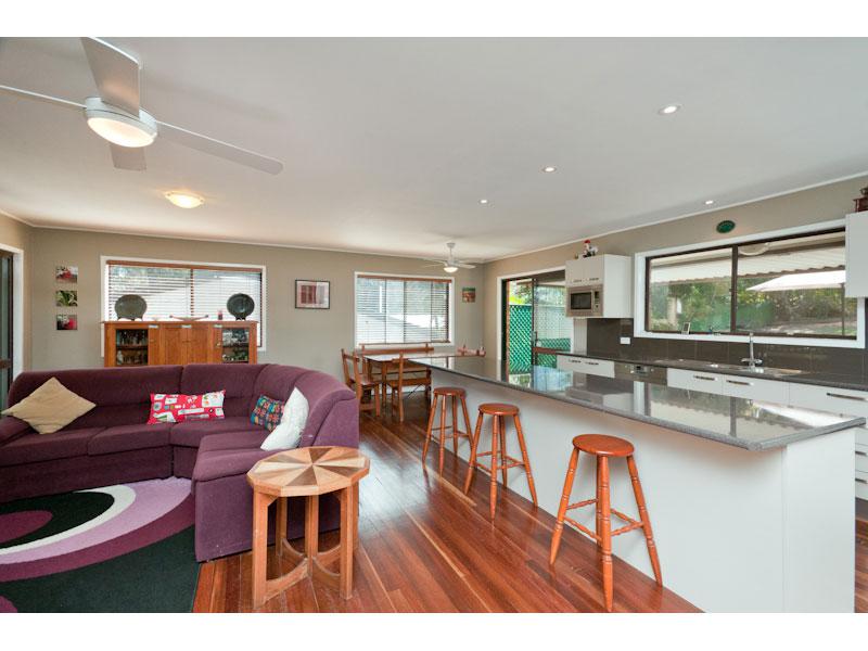 This property is not currently for sale or rent on https://brisbanerealestate.com.au