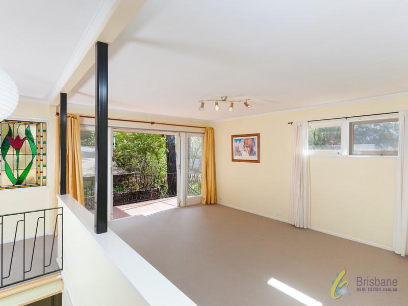 67 Burbong Street