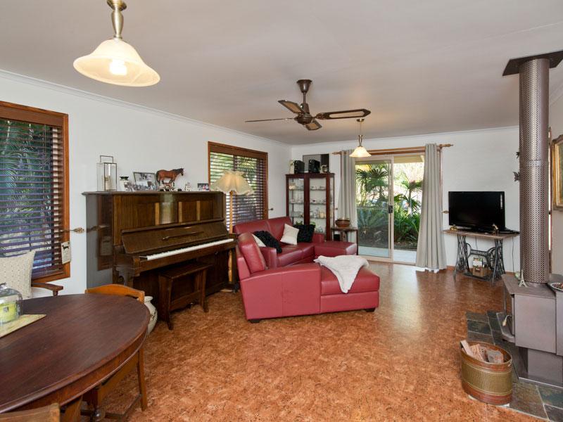 This property is not currently for sale or rent on https://brisbanerealestate.com.au
