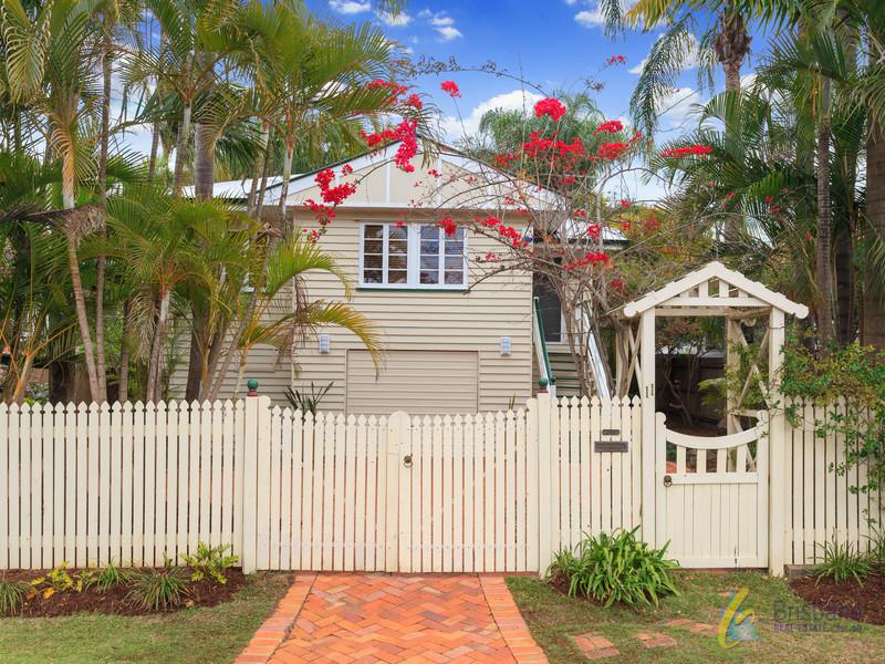 11 Haldane St,  Graceville