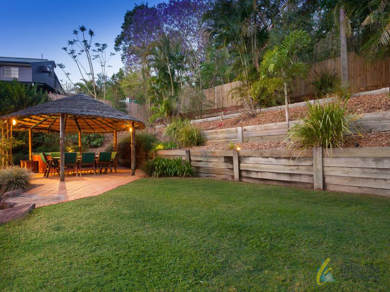 This property is not currently for sale or rent on https://brisbanerealestate.com.au