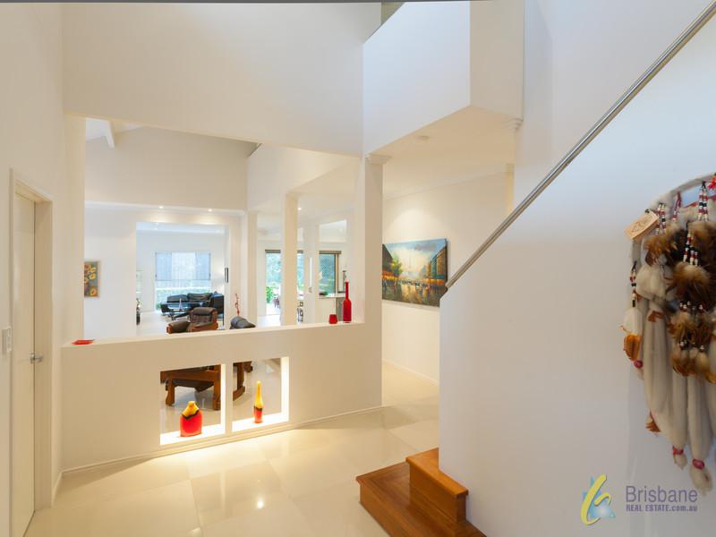 This property is not currently for sale or rent on https://brisbanerealestate.com.au