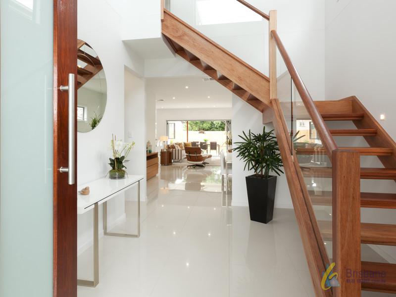 147 Graceville Ave,  Graceville
