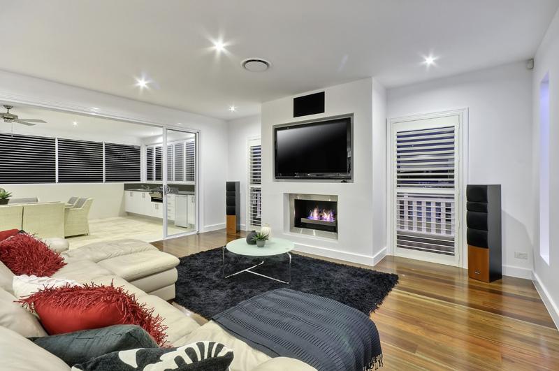 26 Instow St
