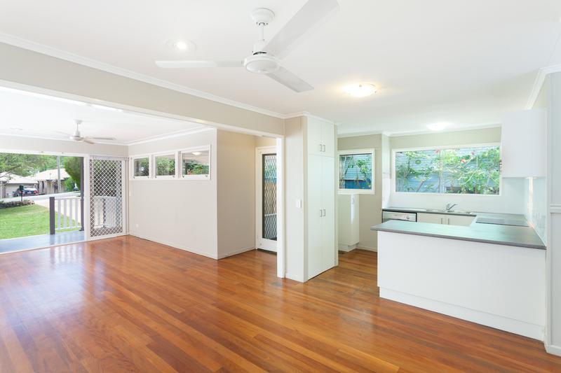 50 Henry St
