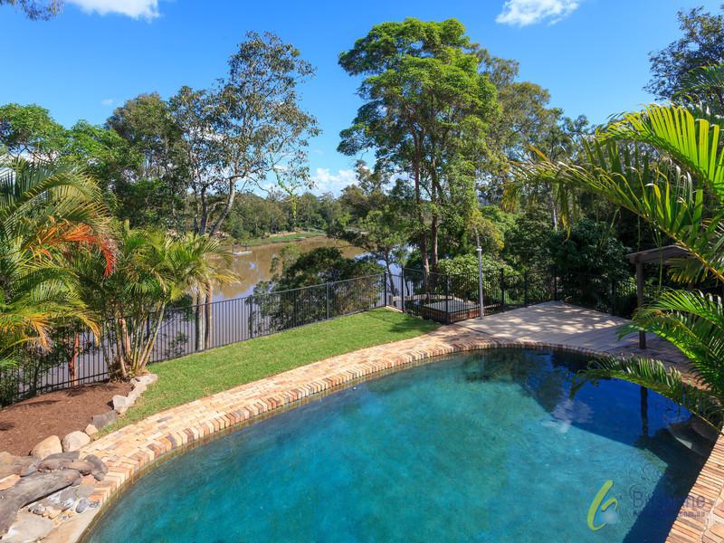 15 Vidgen Lane