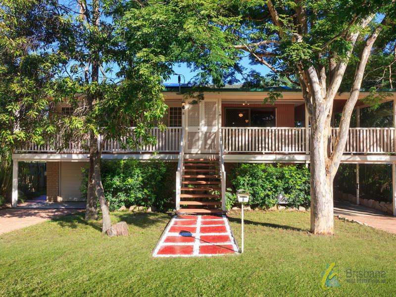 8 Camelot St,  Tennyson