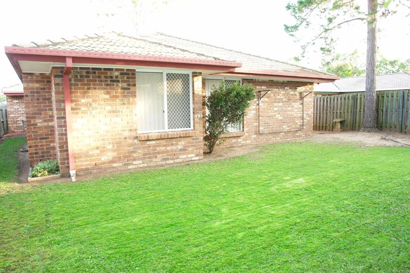 4 Pinaster Street