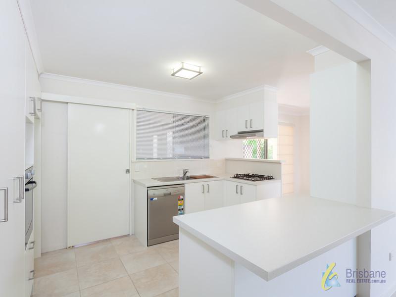 12 Warandoo Street