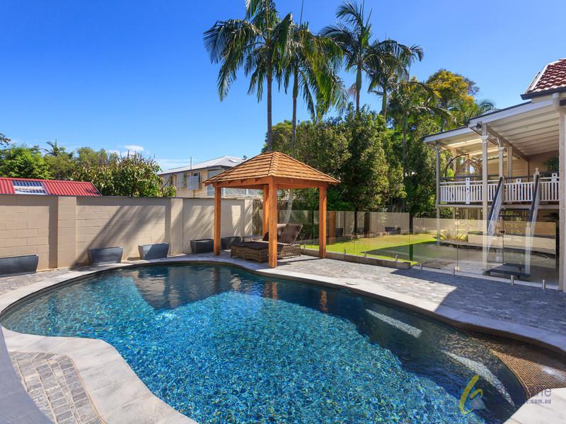 93 Verney Rd West,  Graceville