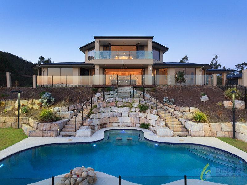 8 Millbrook Drive