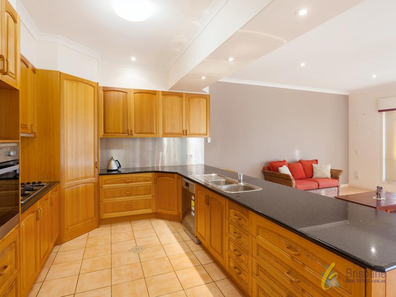 69 Daintree Place