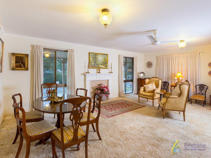 17 Montanus Drive