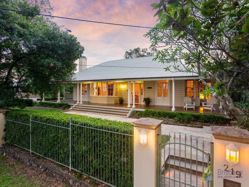 219 Dewar Tce