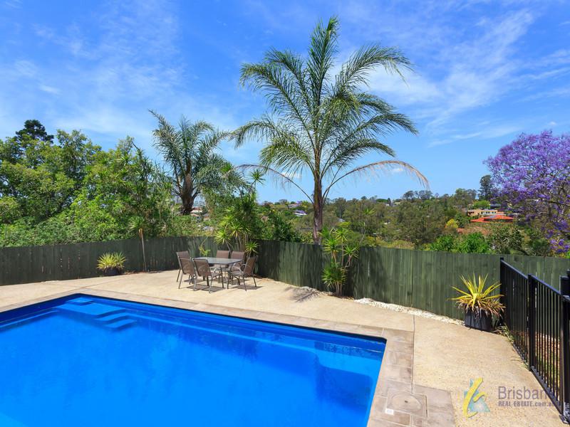 12 Cooranga Street,  Jindalee