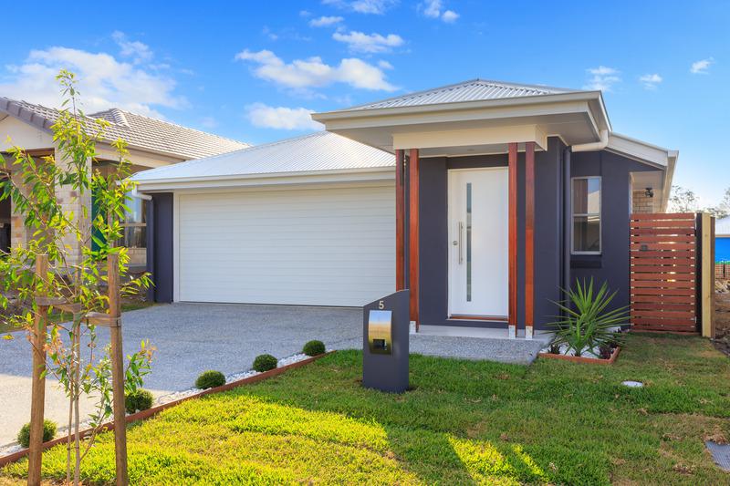 8 Robert Jones Street