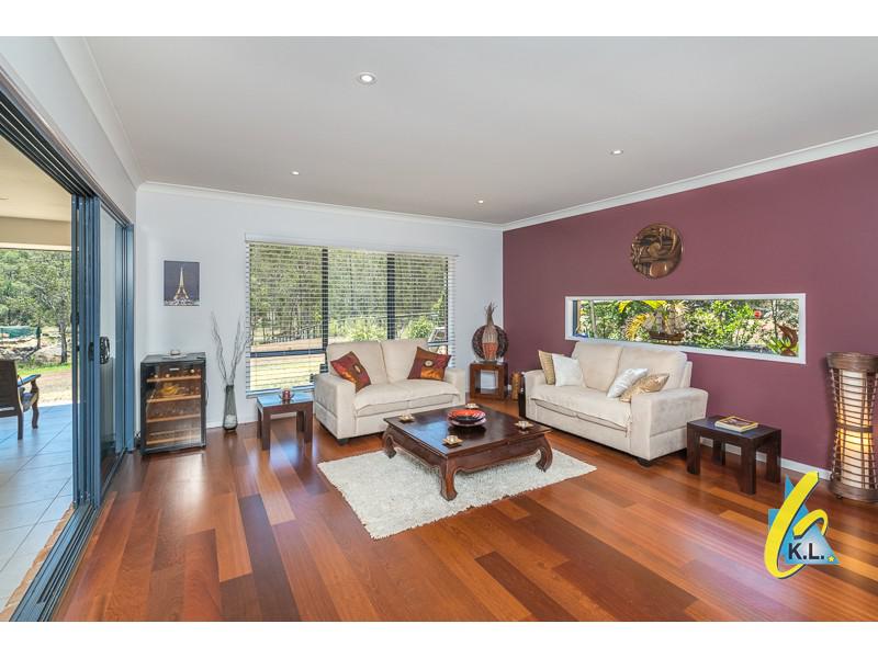 15 Jack Kerr Court,  Mount Crosby