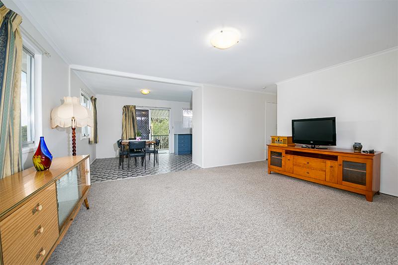 55 Moraby St