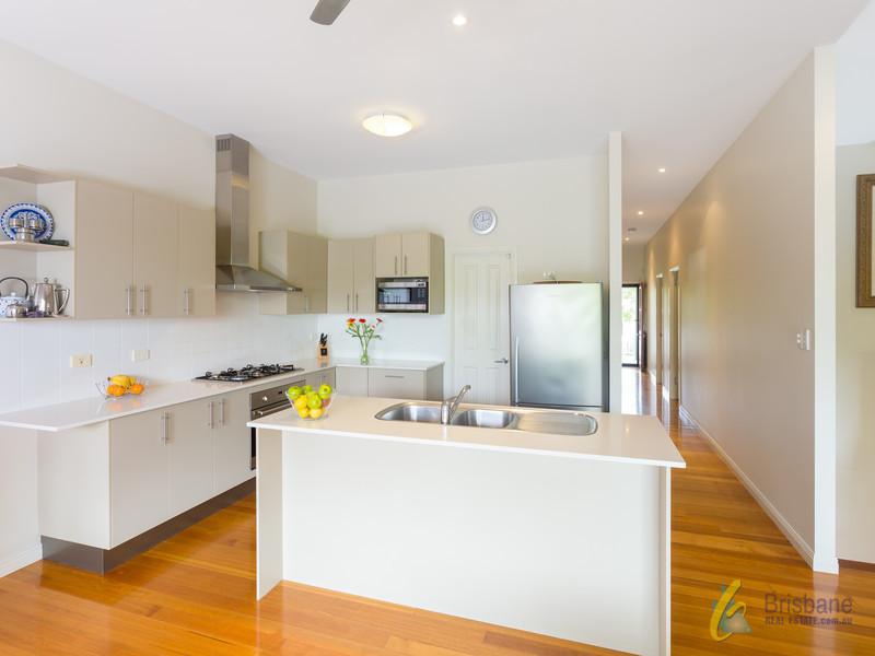 78 Thomas St