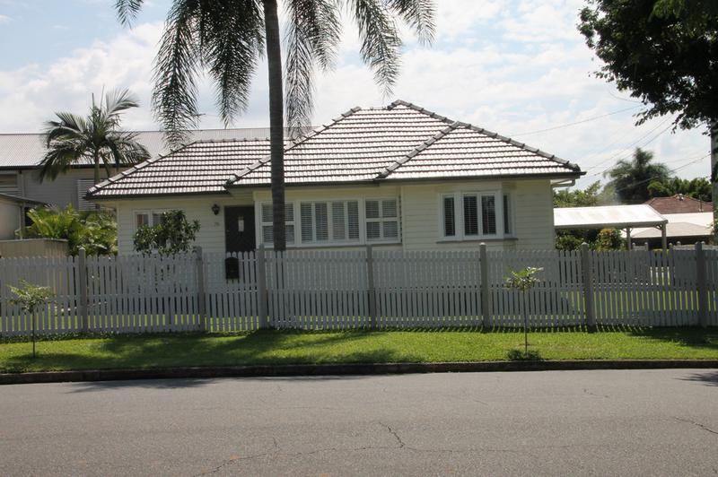 76 Allardyce St,  Graceville