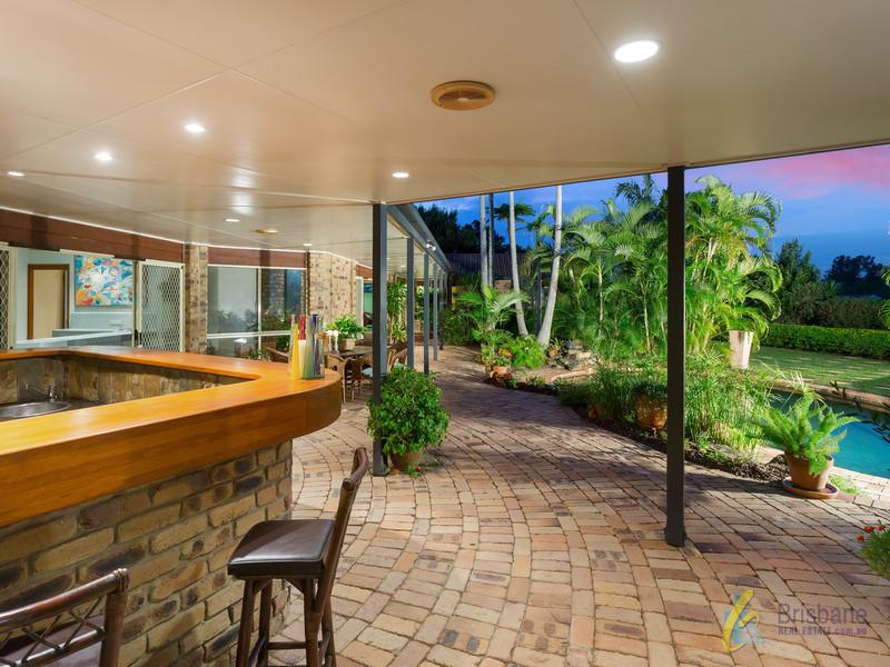 4 Kenny Court