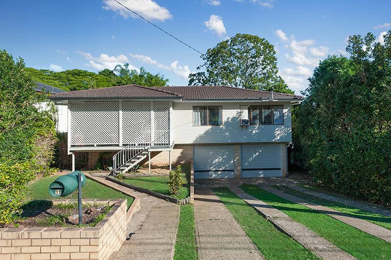 11 Herring Street