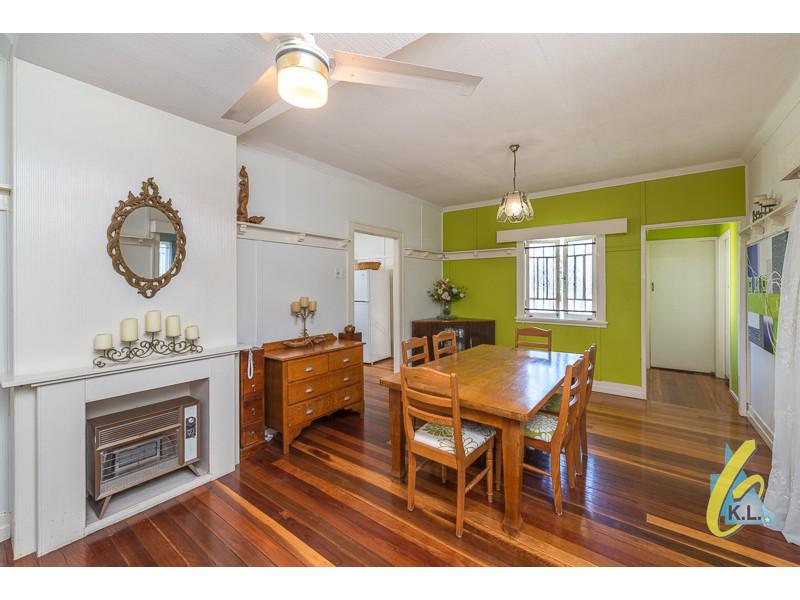 10 Barrett St