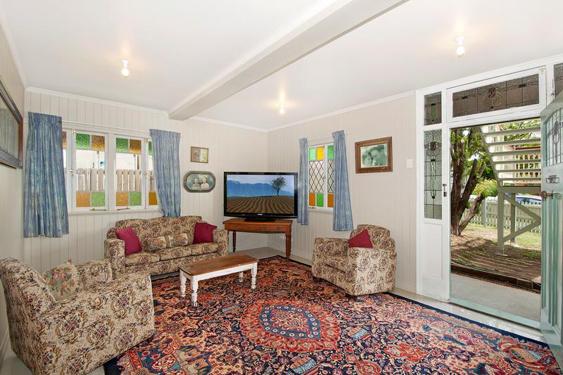 8 Annand Street