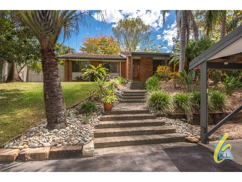 4 Wandoo Court,  Karana Downs
