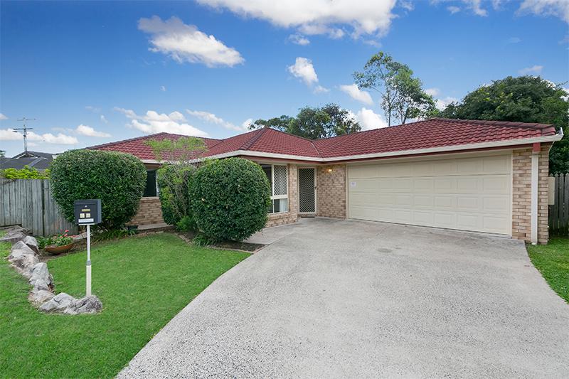 15 Forfar St