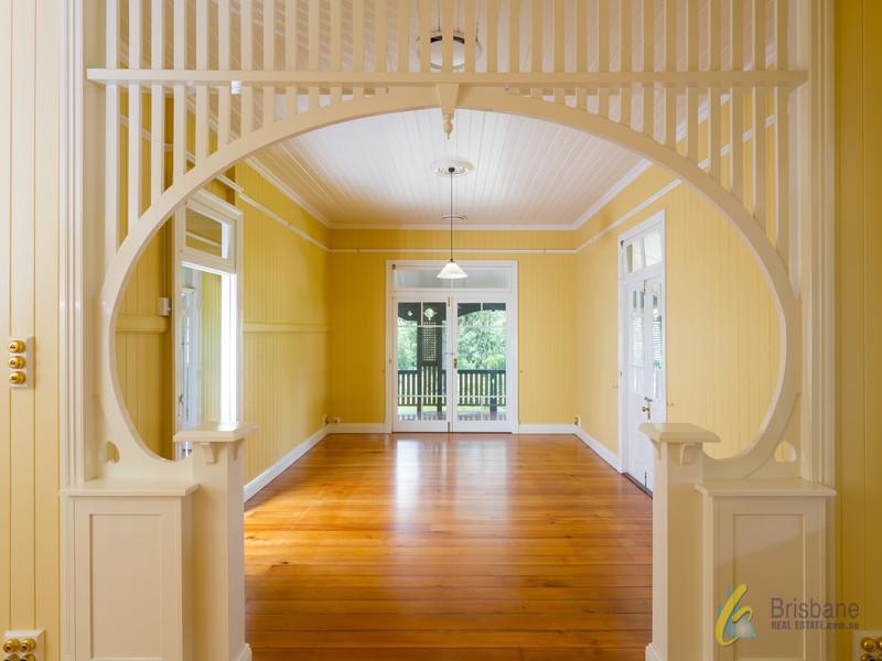 73 Airlie Road