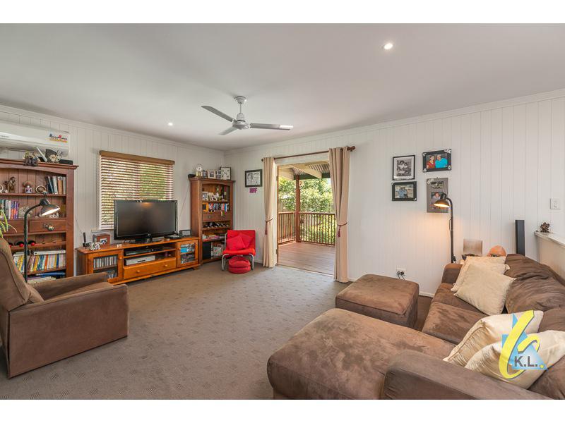 84 Woodend Rd