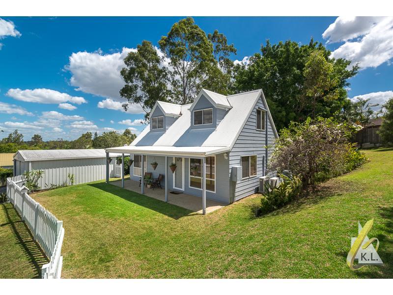 36 Carinya Crescent,  Karana Downs