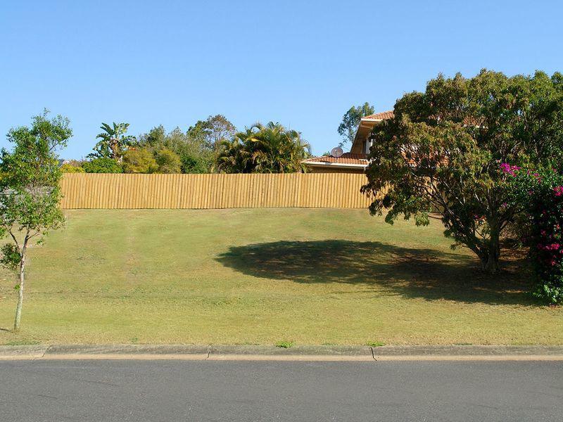 8 Campbell Crescent