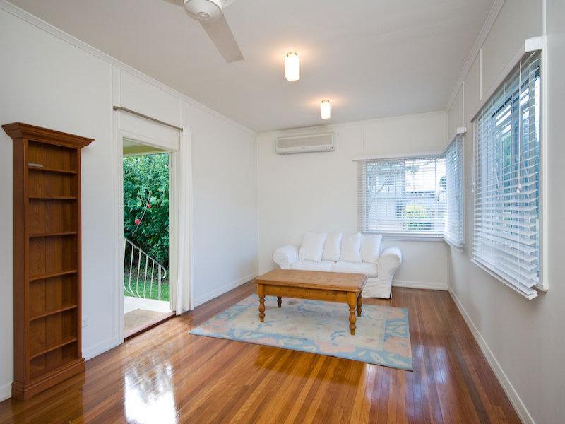 1 Haldane Street