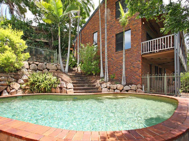 13 Maculata Drive
