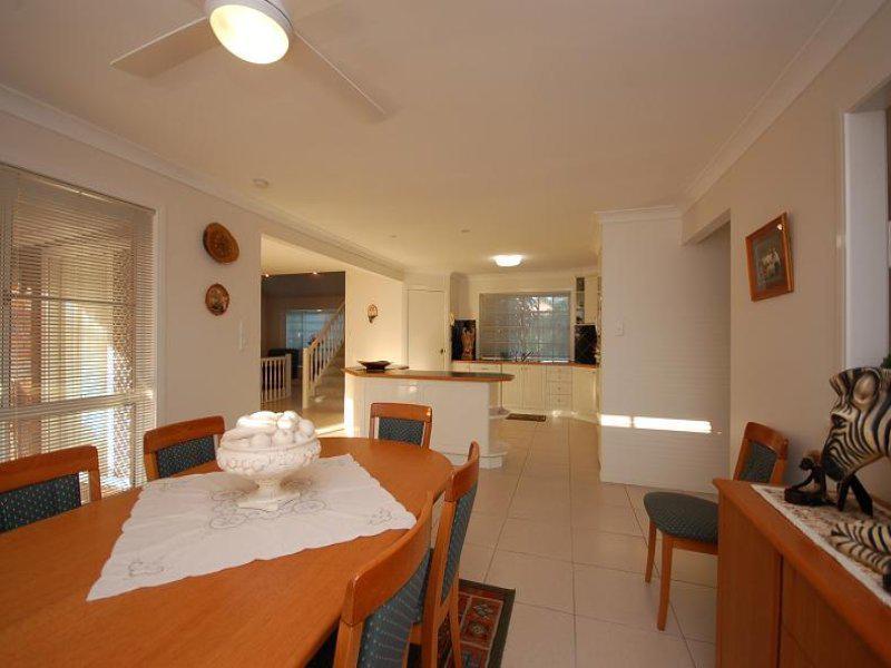 6 Nerrina Court
