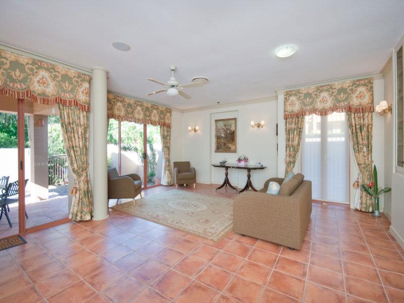 25/56 Kersley Road