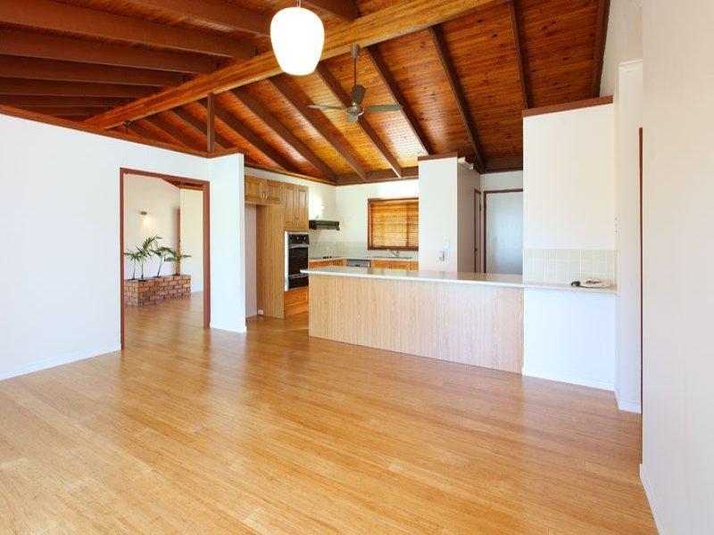 1075 Mt Crosby Road