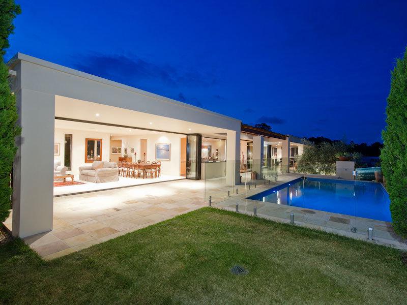 8/58 Tristania Drive