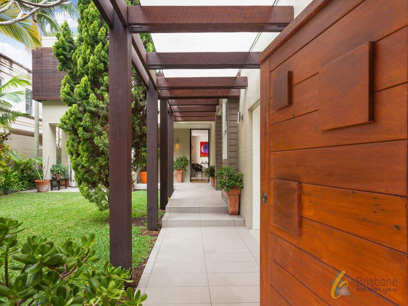 28 Laurel Avenue,  Chelmer