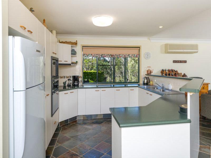 10 Emungerie Grove