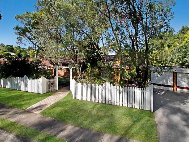 138 Greentrees Avenue