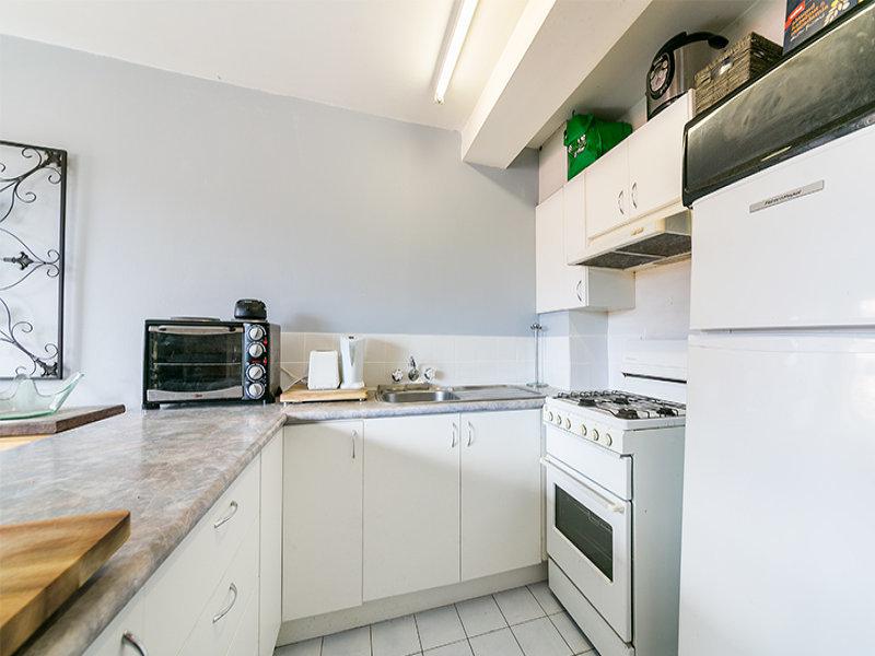 1/6 Childs Street